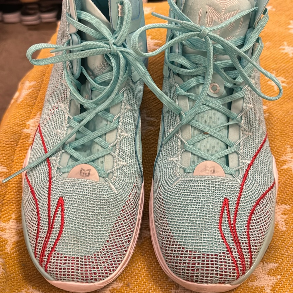 Shark abar019-24 cj McCollum preowned